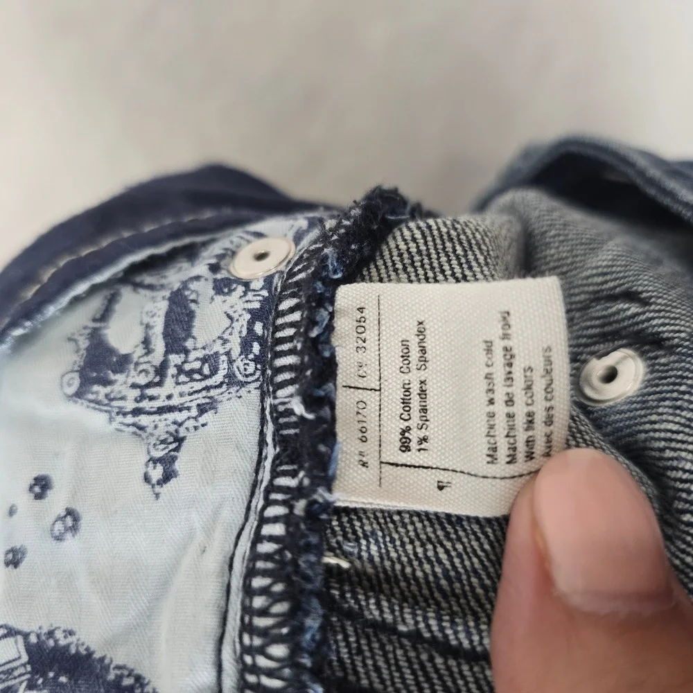 Anthropologie Pilcro Slim Boyfriend Jeans Floral Embroidered Dark Wash 29